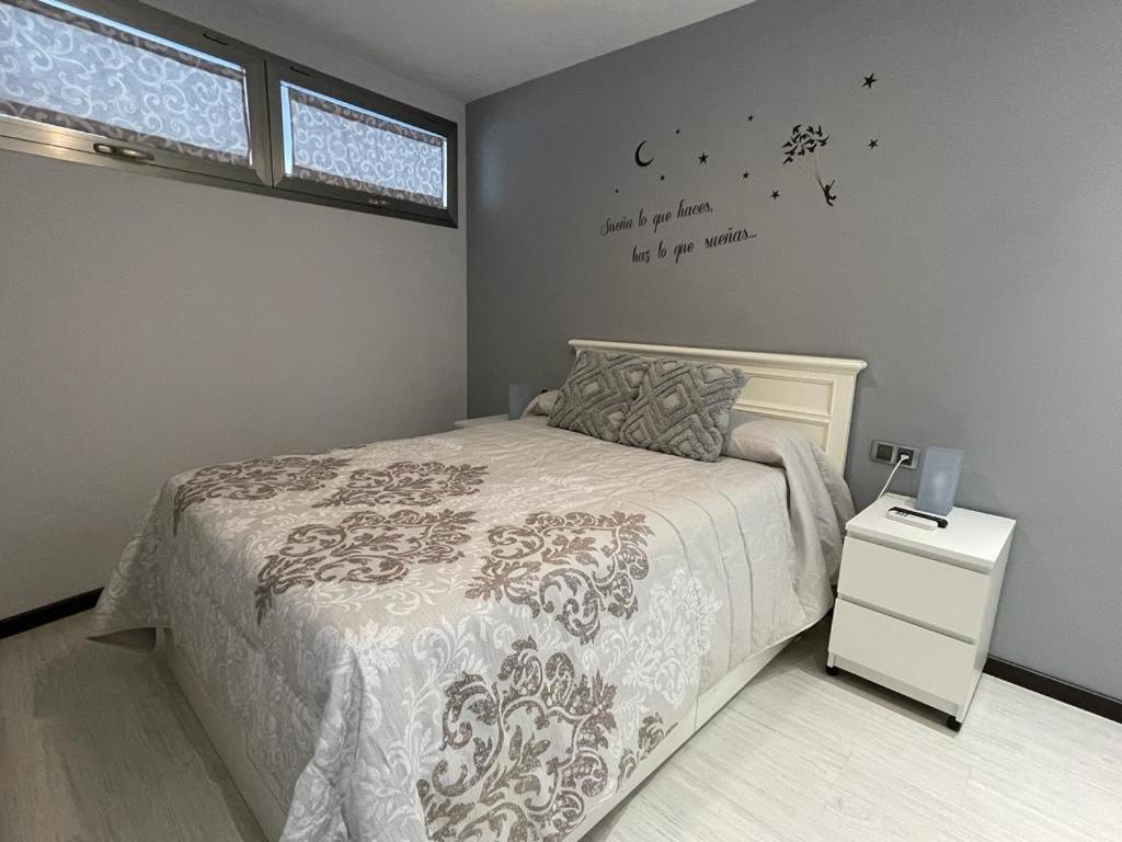 Tecnocordoba II Aparcamiento Privado Gratuito Y Piscina Appartement Buitenkant foto